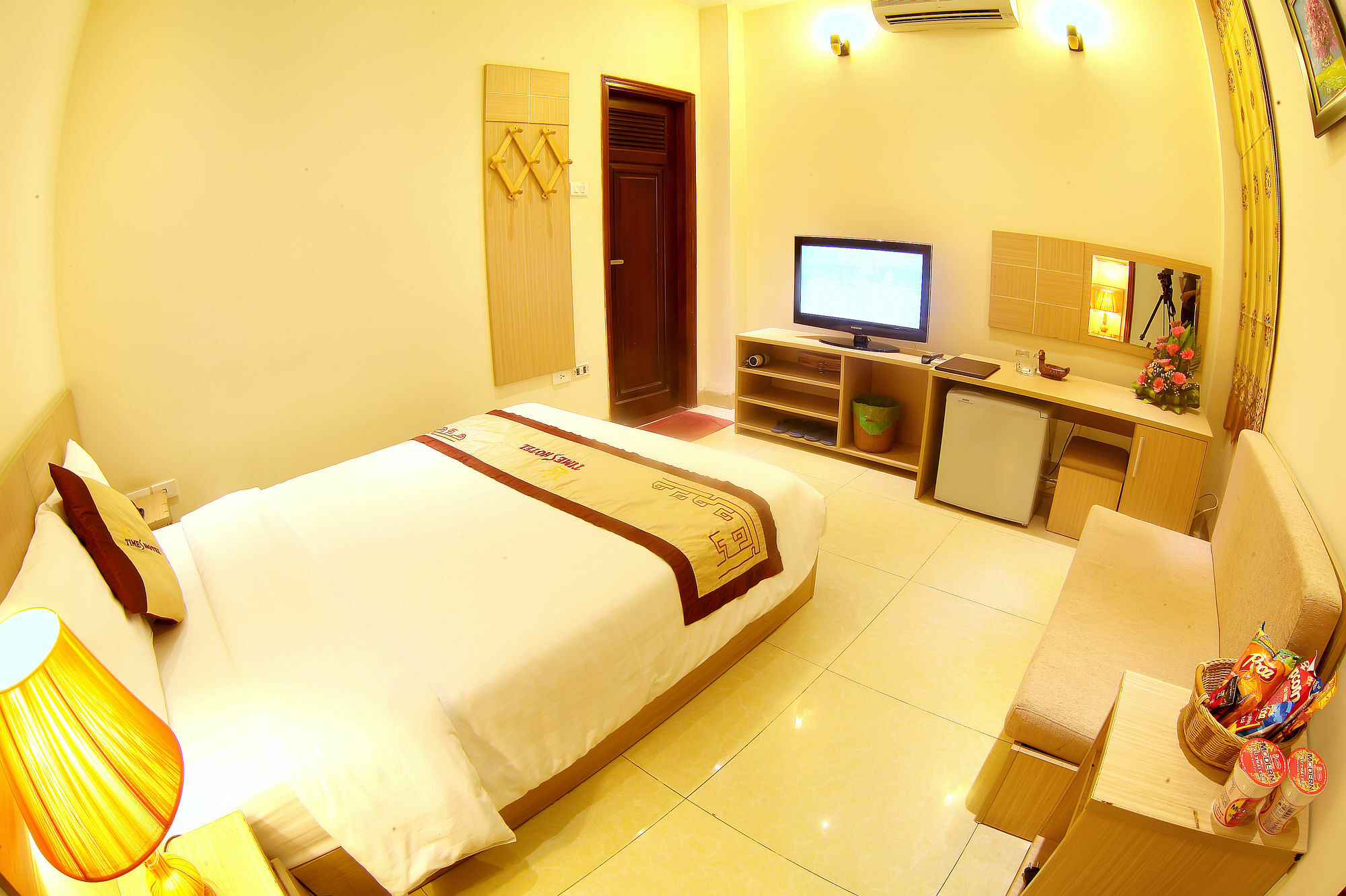 Times Hotel Hanoi Bagian luar foto